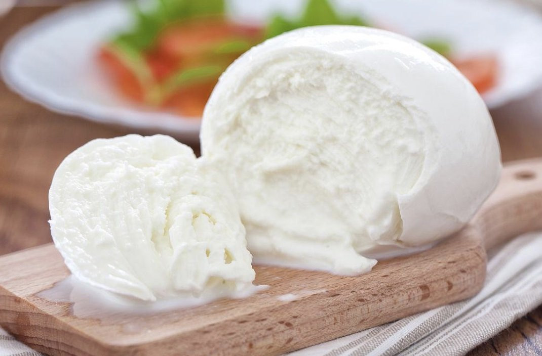 Frozen Mozzarella Bufala 100g (one ball)