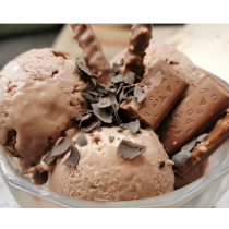 Cocoa Gelato with Raw "Leone" Chocolate Chips 1.4kg
