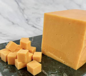 Artikkas Red Cheddar Cheese 3.5kg